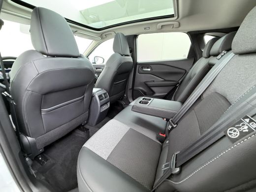 Nissan QASHQAI 1.3 MHEV Xtronic N-Connecta | FABRIEKSGARANTIE| PANO| VOORRUITVERWARMING| STOEL + STUUR VERWARMIN... ActivLease financial lease