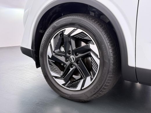 Nissan QASHQAI 1.3 MHEV Xtronic N-Connecta | FABRIEKSGARANTIE| PANO| VOORRUITVERWARMING| STOEL + STUUR VERWARMIN... ActivLease financial lease