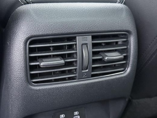 Nissan QASHQAI 1.3 MHEV Xtronic N-Connecta | FABRIEKSGARANTIE| PANO| VOORRUITVERWARMING| STOEL + STUUR VERWARMIN... ActivLease financial lease