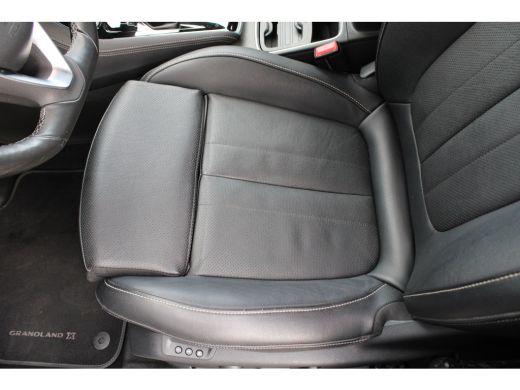 Opel Grandland X 1.2 Turbo Business Executive | Automaat | Lederen bekleding | Navigatie | Stoelverwarming | Apple... ActivLease financial lease