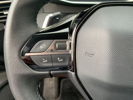 Peugeot 2008 1.2 PureTech Allure Pack Airco | AppleCarplay/ Android Auto | Camera | Cruise Control | DAB | LED... ActivLease financial lease