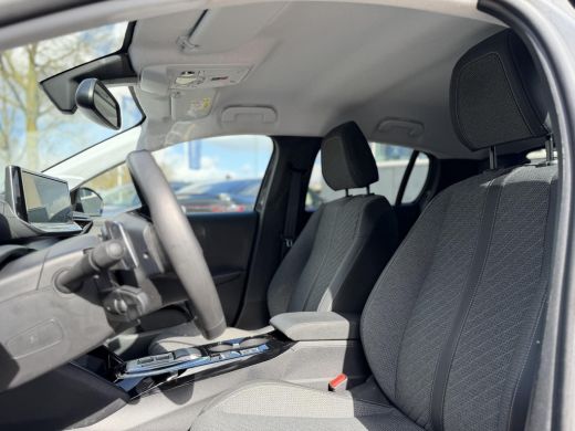 Peugeot 208 1.2 Hybrid 110 e-DCS6 Allure | FABRIEKSGARANTIE t/m 03-2027 | TOPSTAAT! | KEYLESS ENTRY | APPLE C... ActivLease financial lease