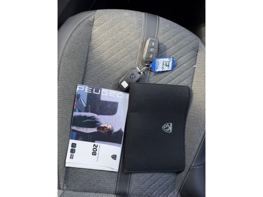Peugeot 208 1.2 Hybrid 110 e-DCS6 Allure | FABRIEKSGARANTIE t/m 03-2027 | TOPSTAAT! | KEYLESS ENTRY | APPLE C... ActivLease financial lease