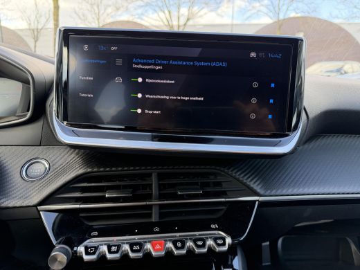 Peugeot 208 1.2 Hybrid 110 e-DCS6 Allure | FABRIEKSGARANTIE t/m 03-2027 | TOPSTAAT! | KEYLESS ENTRY | APPLE C... ActivLease financial lease