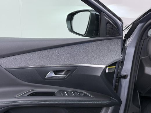 Peugeot 3008 1.6 HYbrid 225 Active Pack Business VAN &euro;26.900,- NU VOOR SLECHTS &euro;23.877,- Uw LENTEVOORDEEL &euro;3.0... ActivLease financial lease