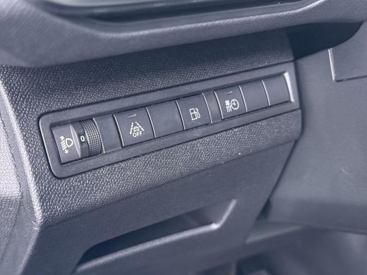 Peugeot 3008 1.6 HYbrid 225 Active Pack Business VAN &euro;26.900,- NU VOOR SLECHTS &euro;23.877,- Uw LENTEVOORDEEL &euro;3.0... ActivLease financial lease