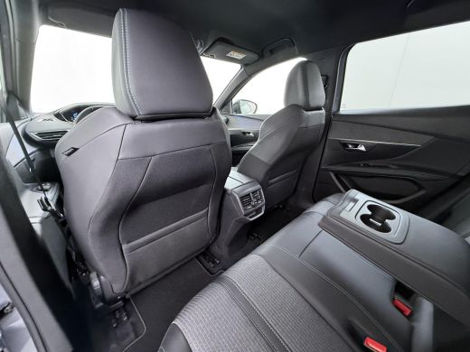 Peugeot 3008 1.6 HYbrid 225 Active Pack Business VAN &euro;26.900,- NU VOOR SLECHTS &euro;23.877,- Uw LENTEVOORDEEL &euro;3.0... ActivLease financial lease