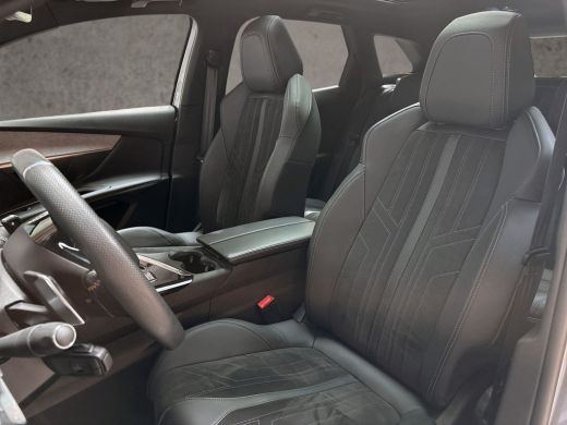 Peugeot 3008 1.6 HYbrid 225 GT 225Pk Automaat (PANORAMADAK, APPLE CARPLAY, GROOT NAVI, LEDER/ALCANTARA, STOELV... ActivLease financial lease