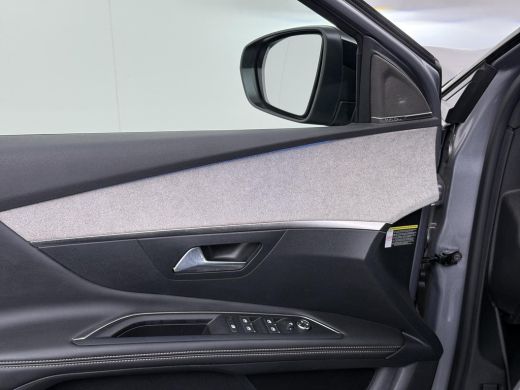 Peugeot 3008 1.6 HYbrid 225 GT |PHEV | BLACK OPTIC| FOCAL AUDIO| STOELVERWARMING| CAMERA VOOR+ ACHTER| ADAPTIV... ActivLease financial lease