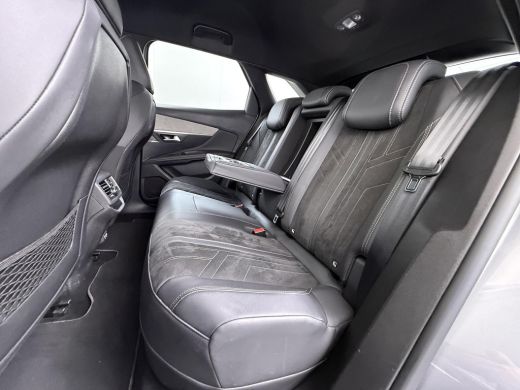 Peugeot 3008 1.6 HYbrid 225 GT |PHEV | BLACK OPTIC| FOCAL AUDIO| STOELVERWARMING| CAMERA VOOR+ ACHTER| ADAPTIV... ActivLease financial lease