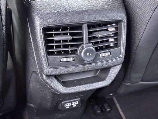Peugeot 3008 1.6 HYbrid 225 GT |PHEV | BLACK OPTIC| FOCAL AUDIO| STOELVERWARMING| CAMERA VOOR+ ACHTER| ADAPTIV... ActivLease financial lease