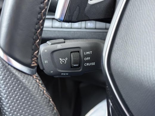 Peugeot 3008 1.6 HYbrid 225 GT |PHEV | BLACK OPTIC| FOCAL AUDIO| STOELVERWARMING| CAMERA VOOR+ ACHTER| ADAPTIV... ActivLease financial lease