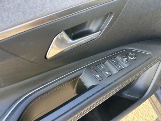Peugeot 3008 1.6 HYbrid 225 GT | PHEV | BLACK OPTIC| ELEK. STOEL + MEMORY| MASSAGESTOELEN| FOCAL AUDIO| STOELV... ActivLease financial lease