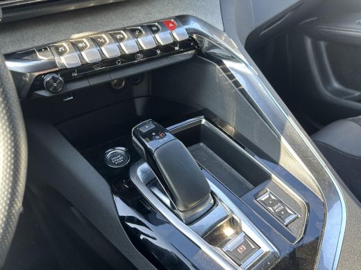 Peugeot 3008 1.6 HYbrid 225 GT | PHEV | BLACK OPTIC| ELEK. STOEL + MEMORY| MASSAGESTOELEN| FOCAL AUDIO| STOELV... ActivLease financial lease