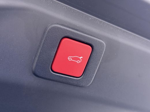 Peugeot e-3008 GT Avantage 210 73 kWh | SOH 95% WARMTEPOMP | DODE HOEKCENSOR | DEALER ONDERHOUDEN | BTW VERREKEN... ActivLease financial lease