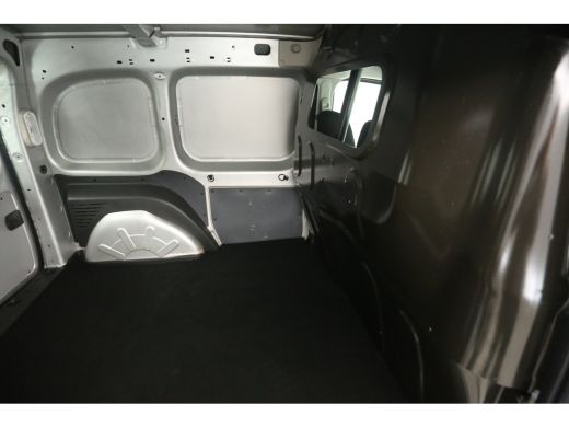 Renault Kangoo 1.5 dCi | Airco | Cruise | 3 Zits | Trekhaak | Parkeersens. | Kameleonfolie ActivLease financial lease