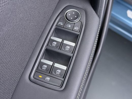 Renault Symbioz 1.6 E-Tech full hybrid 145 iconic | 13.000KM!!| ADAPTIVE CRUISE| ELEK. STOELEN|MB ELEK. ACHTERKLE... ActivLease financial lease
