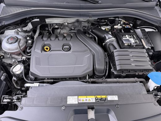 Skoda Kodiaq 1.5 TSI Sportline Business |AUTOMAAT | PANORAMADAK | ADAPTIEVE CRUISECONTROL | CAMERA | ELEKTRISC... ActivLease financial lease