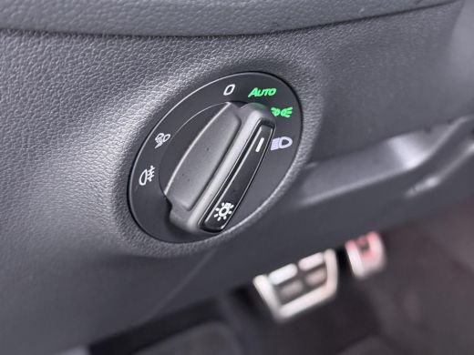 Skoda Kodiaq 1.5 TSI Sportline Business |AUTOMAAT | PANORAMADAK | ADAPTIEVE CRUISECONTROL | CAMERA | ELEKTRISC... ActivLease financial lease