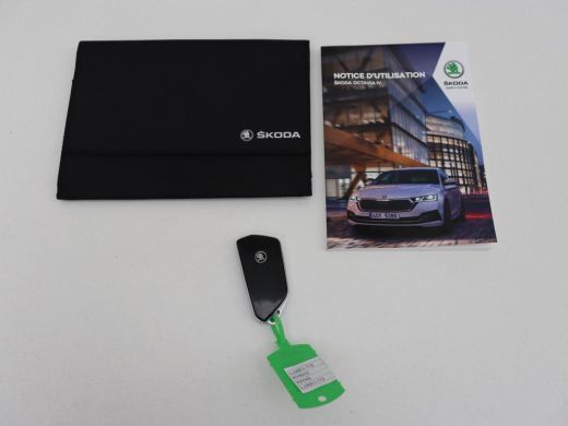 Skoda Octavia 1.4 TSI iV PHEV Business Edition | SOH 91% | Adaptive cruise | Stuurverwarming | Carplay | Naviga... ActivLease financial lease