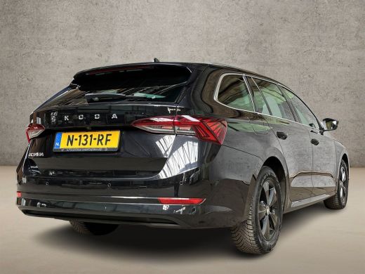 Skoda Octavia Combi 1.5 TSI First Edition 150Pk (VIRTUAL COCKPIT, BLACK PACK, APPLE CARPLAY, GROOT NAVI, CAMERA... ActivLease financial lease