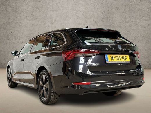 Skoda Octavia Combi 1.5 TSI First Edition 150Pk (VIRTUAL COCKPIT, BLACK PACK, APPLE CARPLAY, GROOT NAVI, CAMERA... ActivLease financial lease