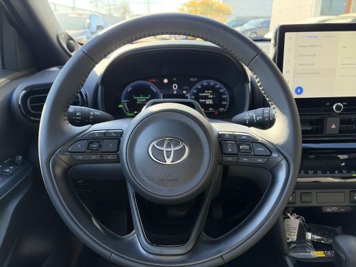 Toyota Yaris Cross 1.5 Hybrid 130 Executive ActivLease financial lease