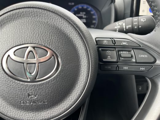 Toyota Yaris Cross 1.5 Hybrid 130 Executive | Premium Pack | Forest green met zwart dak | Nieuw uit voorraad leverba... ActivLease financial lease