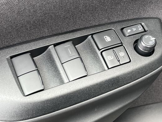 Toyota Yaris Cross 1.5 Hybrid 130 Executive | Premium Pack | Forest green met zwart dak | Nieuw uit voorraad leverba... ActivLease financial lease