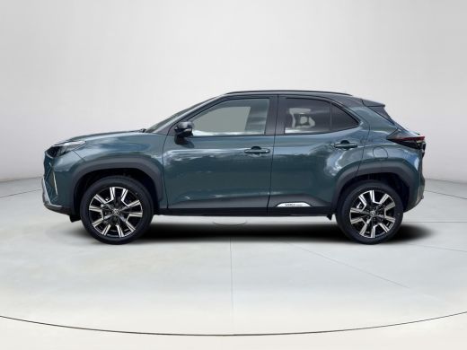 Toyota Yaris Cross 1.5 Hybrid 130 Executive | Premium Pack | Forest green met zwart dak | Nieuw uit voorraad leverba... ActivLease financial lease