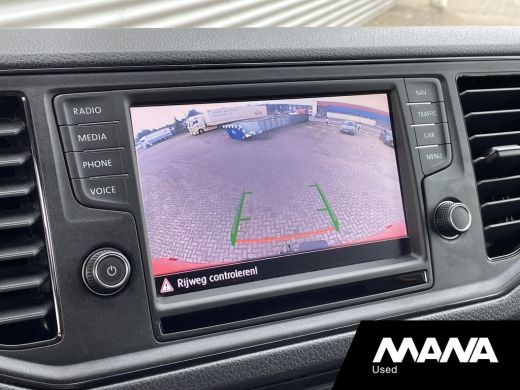Volkswagen Crafter 35 2.0TDI 177PK L3H3 Highline Automaat Trekhaak Carplay Camera Vooruitverwarming ActivLease financial lease