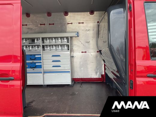 Volkswagen Crafter 35 2.0TDI 177PK L3H3 Highline Automaat Trekhaak Carplay Camera Vooruitverwarming ActivLease financial lease