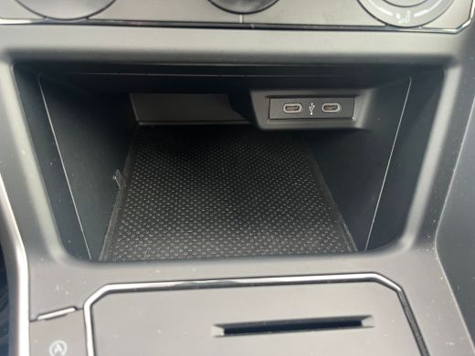 Volkswagen Polo 95PK 1.0 TSI 95PK Life Edition | CAMERA | ADAPT. CRUISE | APP. CONNECT | DAB+ | FULL LED | AIRCO ActivLease financial lease