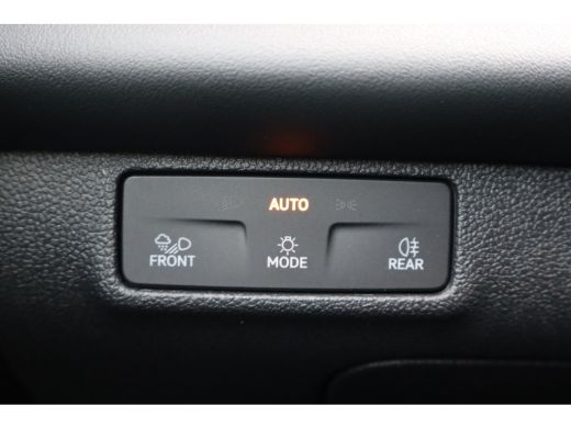 Volkswagen T-Roc R-Line First Edition | 'App-Connect' draadloze smartphone integratie | 30,5 cm display met 2D en ... ActivLease financial lease