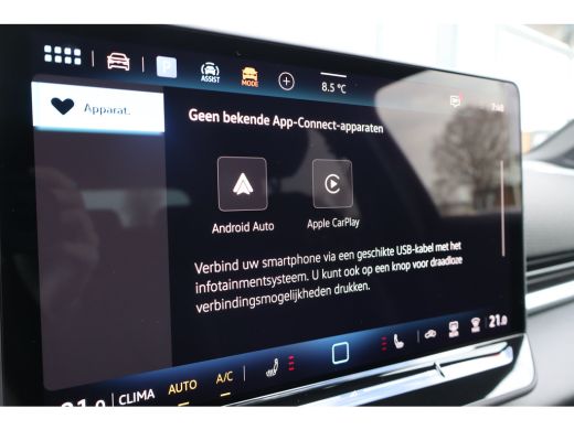 Volkswagen T-Roc R-Line First Edition | 'App-Connect' draadloze smartphone integratie | 30,5 cm display met 2D en ... ActivLease financial lease
