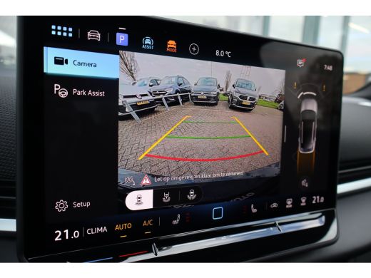 Volkswagen T-Roc R-Line First Edition | 'App-Connect' draadloze smartphone integratie | 30,5 cm display met 2D en ... ActivLease financial lease