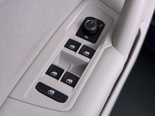 Volkswagen Tiguan 1.4 TSI eHybrid PHEV ELEK. ACHTERKLEP| STOEL MASSAGE| STOEL + STUURVERWARMING| PARKEERSENS. VOOR ... ActivLease financial lease