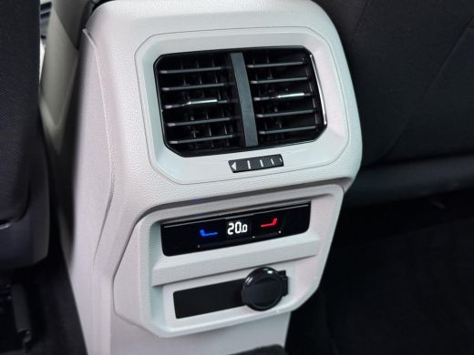 Volkswagen Tiguan 1.4 TSI eHybrid PHEV ELEK. ACHTERKLEP| STOEL MASSAGE| STOEL + STUURVERWARMING| PARKEERSENS. VOOR ... ActivLease financial lease