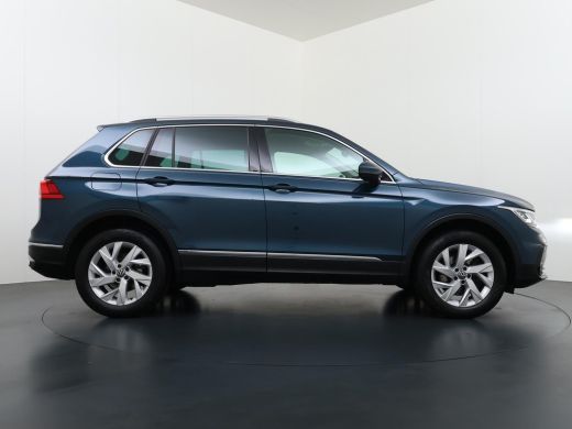 Volkswagen Tiguan 1.4 TSI eHybrid PHEV ELEK. ACHTERKLEP| STOEL MASSAGE| STOEL + STUURVERWARMING| PARKEERSENS. VOOR ... ActivLease financial lease