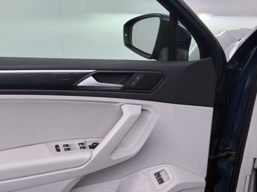 Volkswagen Tiguan 1.4 TSI eHybrid PHEV |SUPER COMPLEET| SCHUIF/ KANTELDAK| DODE HOEK| ELEK. ACHTERKLEP| DIG. DASH |... ActivLease financial lease
