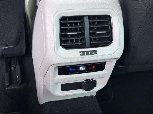 Volkswagen Tiguan 1.4 TSI eHybrid PHEV |SUPER COMPLEET| SCHUIF/ KANTELDAK| DODE HOEK| ELEK. ACHTERKLEP| DIG. DASH |... ActivLease financial lease