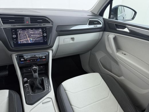 Volkswagen Tiguan 1.4 TSI eHybrid PHEV |SUPER COMPLEET| SCHUIF/ KANTELDAK| DODE HOEK| ELEK. ACHTERKLEP| DIG. DASH |... ActivLease financial lease