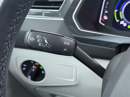 Volkswagen Tiguan 1.4 TSI eHybrid PHEV |SUPER COMPLEET| SCHUIF/ KANTELDAK| DODE HOEK| ELEK. ACHTERKLEP| DIG. DASH |... ActivLease financial lease