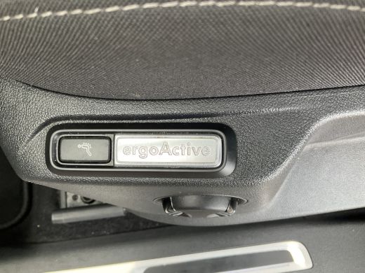 Volkswagen Tiguan 1.5 TSI R-Line Business Pano Carplay Massage Stoelverw Adap.Cruise Digitaal Vol opties! ActivLease financial lease