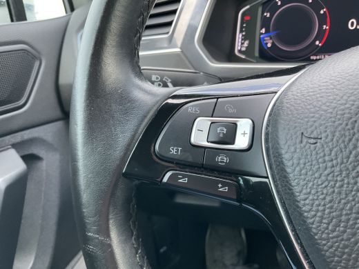 Volkswagen Tiguan 1.5 TSI R-Line Business Pano Carplay Massage Stoelverw Adap.Cruise Digitaal Vol opties! ActivLease financial lease