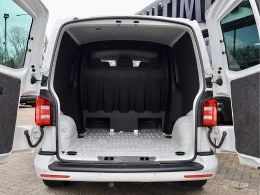 Volkswagen Transporter 2.0 TDI 150PK DSG LUXE DUBBELE CABINE ActivLease financial lease