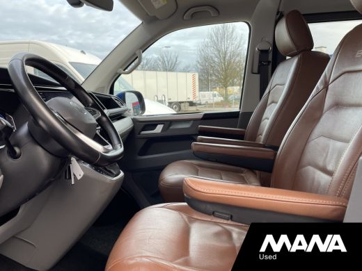 Volkswagen Transporter 2.0TDI L2H1 199PK DC BULLI Automaat Lederen bekleding Camera Cruise Airco Stoelverwarming LED ActivLease financial lease