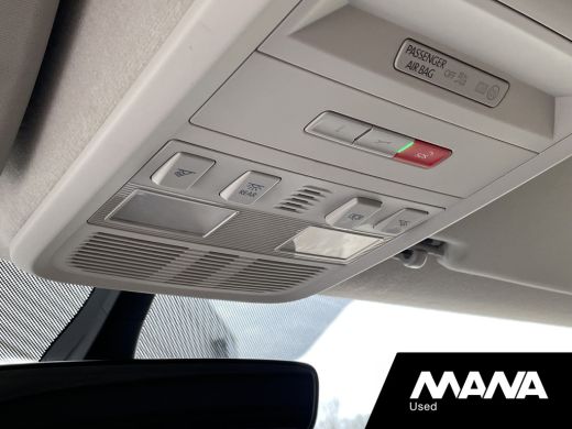 Volkswagen Transporter 2.0TDI L2H1 199PK DC BULLI Automaat Lederen bekleding Camera Cruise Airco Stoelverwarming LED ActivLease financial lease