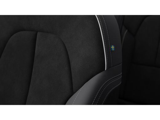 Volvo  EC40 Single Motor Extended Rage Ultra Black Ed. 82KWH | Glazen panoramadak | Elek. stoelen incl. geheu... ActivLease financial lease