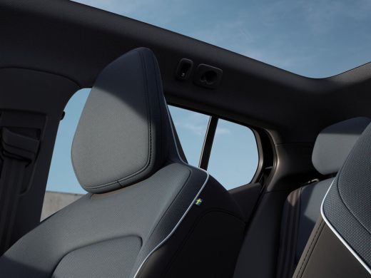 Volvo  EX40 Single Motor Plus 70 kWh | Elektrisch bedienbare achterklep met sensorsturing | Google Assistant,... ActivLease financial lease